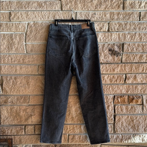 The Perfect Vintage Straight Jean from Madewell - Size 28 - Picture 2 of 4